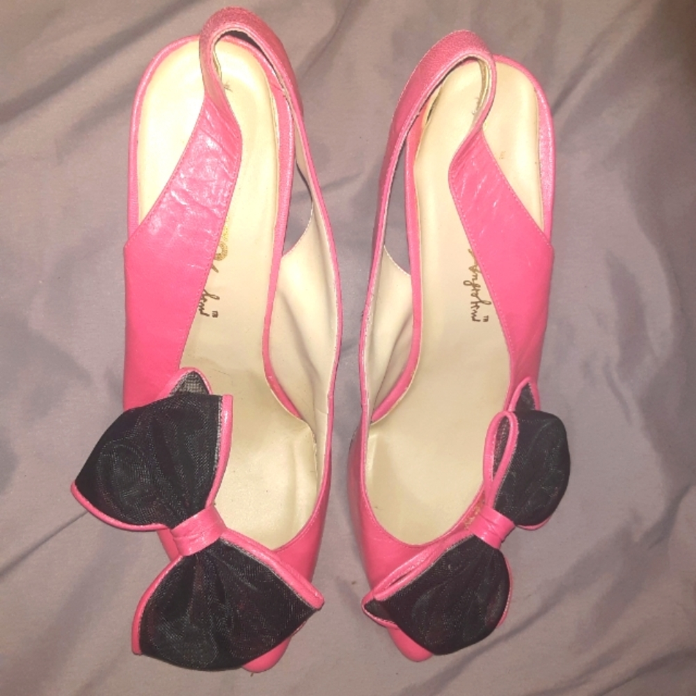 VINTAGE Enzo Angiolini brand sling back pumps